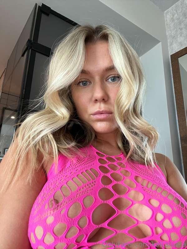 Back from holiday now so I’ll be online properly allll week ..