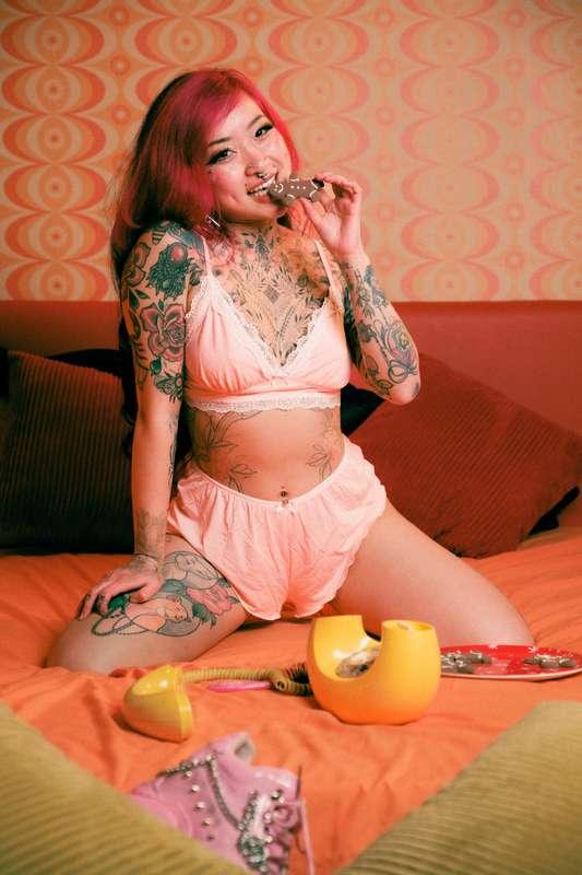 got a few cookies left if youre feeling hungry 👅