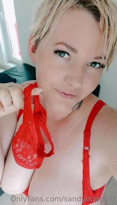 Aus einem heute aufgenommenen Video Dick-Rating. Hast Du auc..