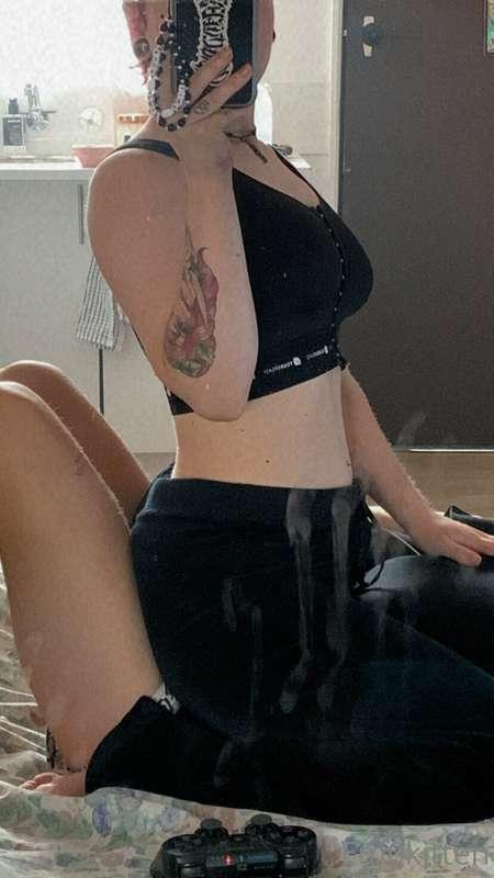 New B/G content on my main onlyfans - @em0kitten cum play 🥺❤..