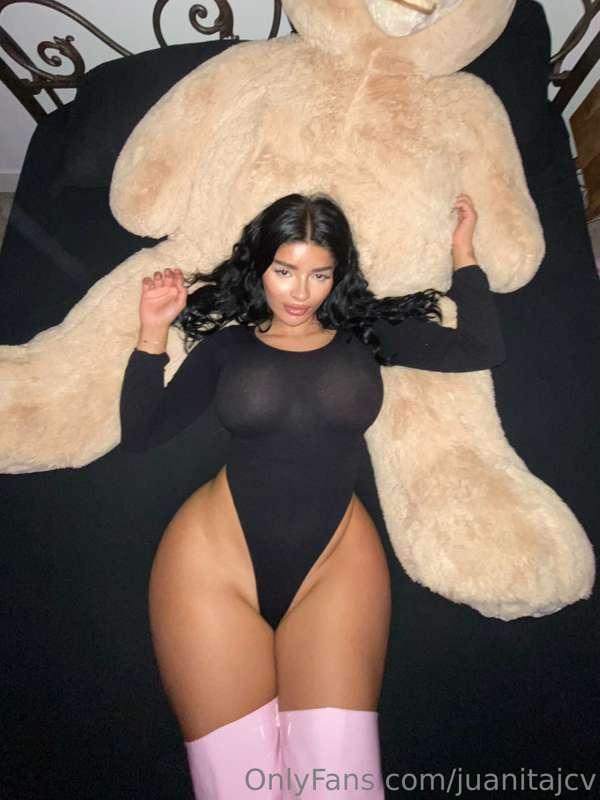 Wanna play with my teddy bear 🧸? 💕✨
