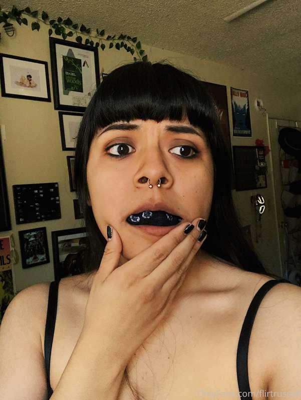 flirtrussell image #2