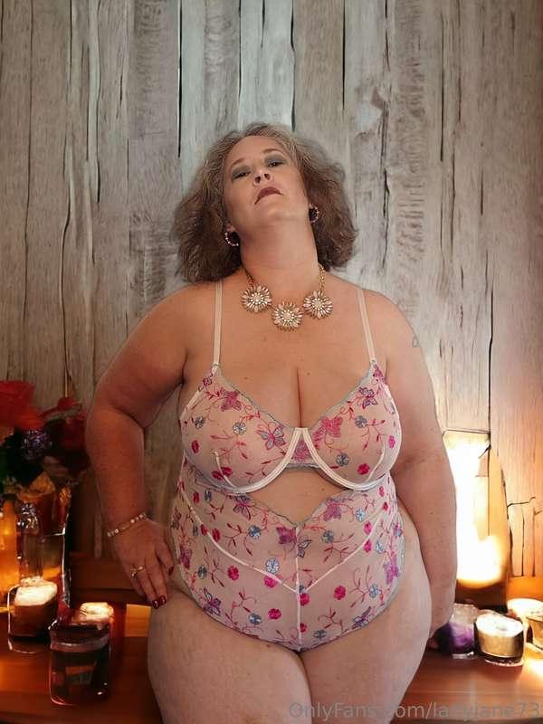 Ready to explore some desires? 😈