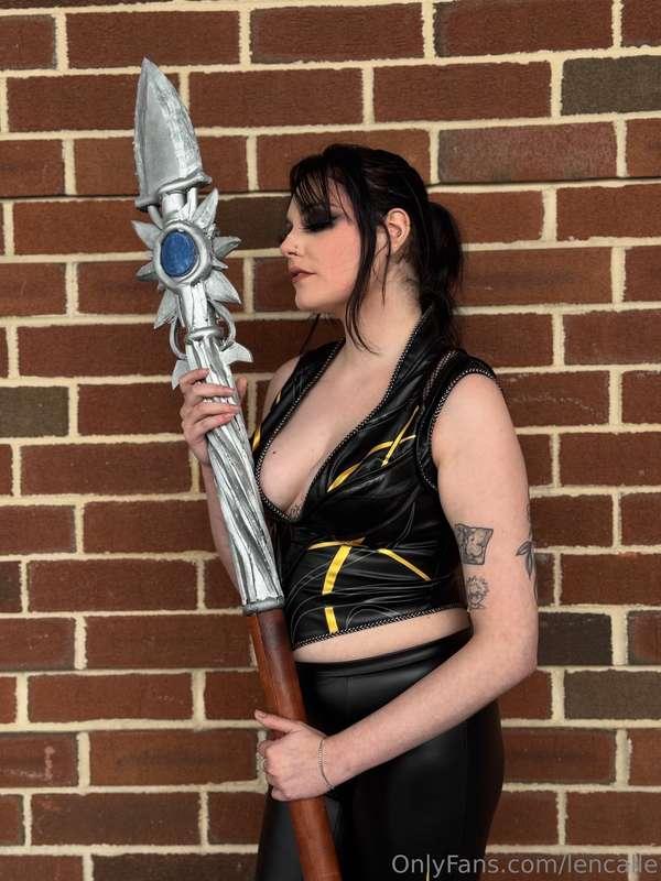 Absolutely obsessed with my Shadowheart cosplay and I can’t ..