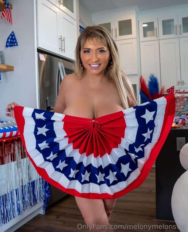 Let’s make July the sexiest month yet ❤️🤍💙