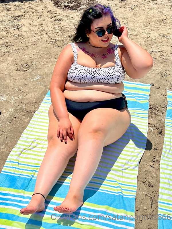 💦💕✨Beach Babe~✨💕💦