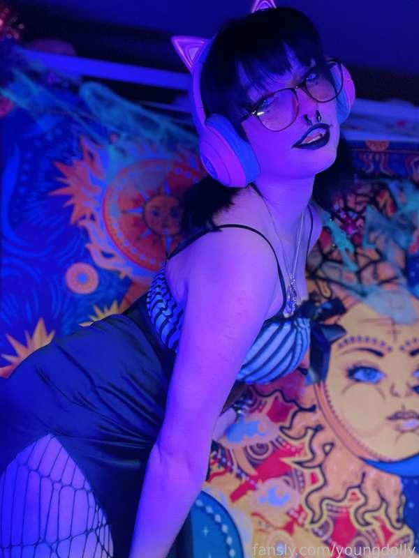 youngdolly image #14