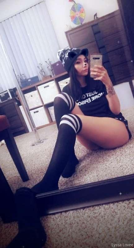 Cute wittle pussy cat 

{Page is going PPV free tonight!! Su..