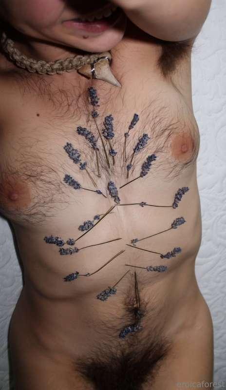 Fun with flowers 🥰🪻