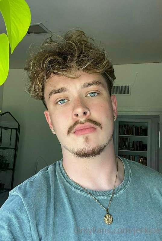 face and cock 😈