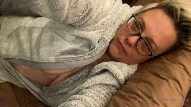 Cum lay with me and keep me warm