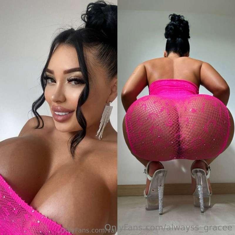 🎁Free subscription🎁 This gorgeous @valentiinaxo with huge fo..