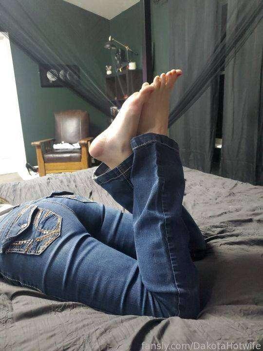 dakotahotwife image #102