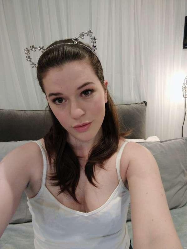 Happy international women's day! Come pay your dues to me! I..