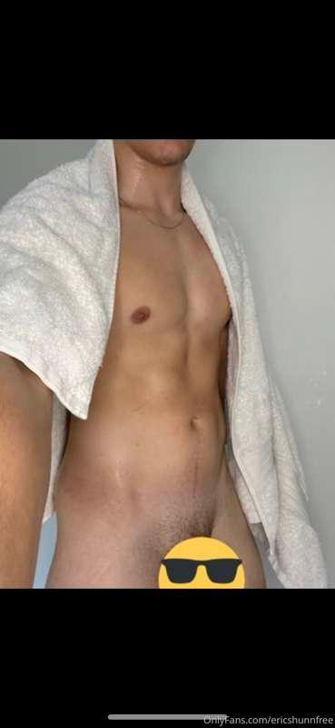 Fresh out the shower, you know what to do to remove the emoj..