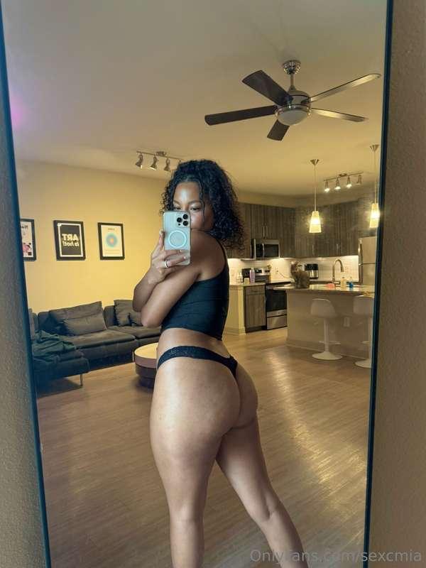 been thinking about riding… your face 🍑😈