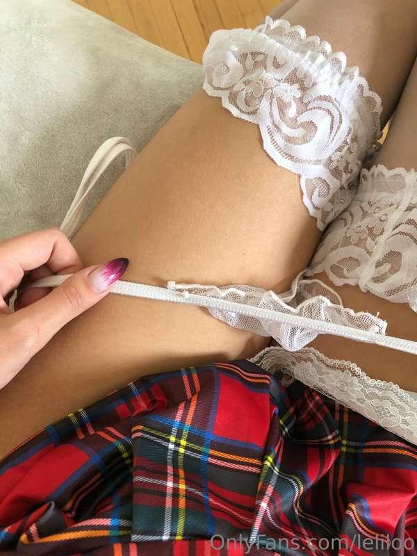 stockings turn you on?😈😈