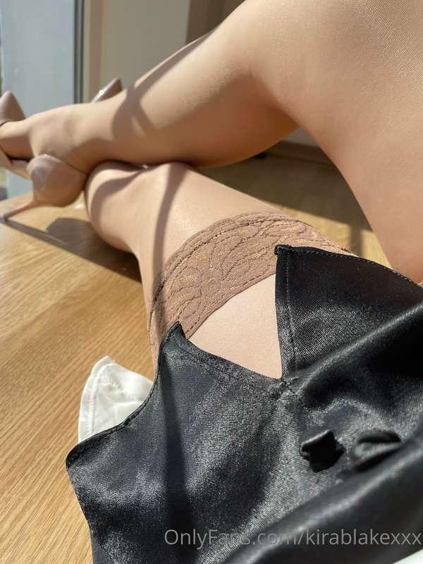 Do u like my legs? Comment 😏😏😏