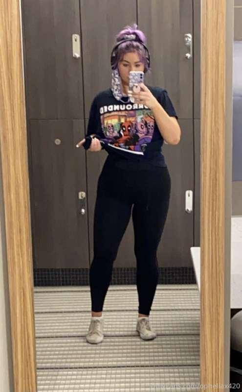 I was working out and catching up on my socials this morning..
