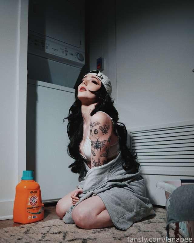 Laundry day 💕 wish u were bending me over the washer and fucking me tbh 

#goth #pussy #ass #tight #cute #tattoo