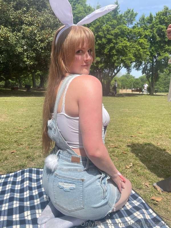 hoppy easter 🐇 spent some time with friends in the park all ..