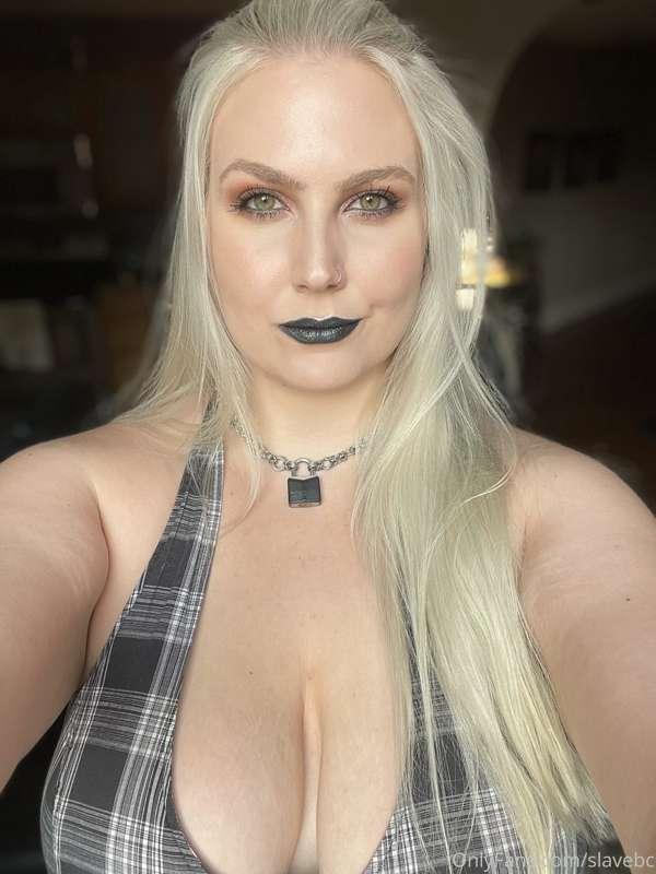 One of my favorite tops!! Swipe to see it unbuttoned!!