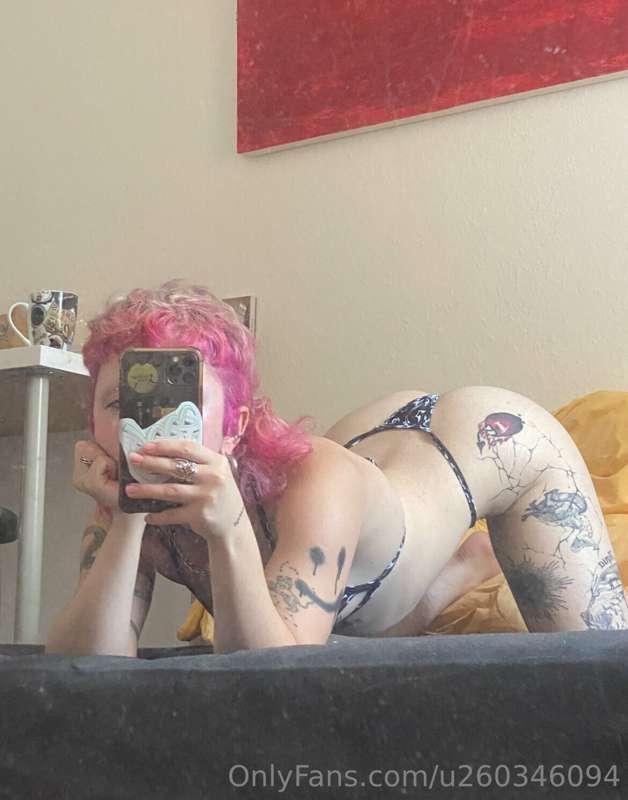 I want you to take me from behind and have my ass slap you o..