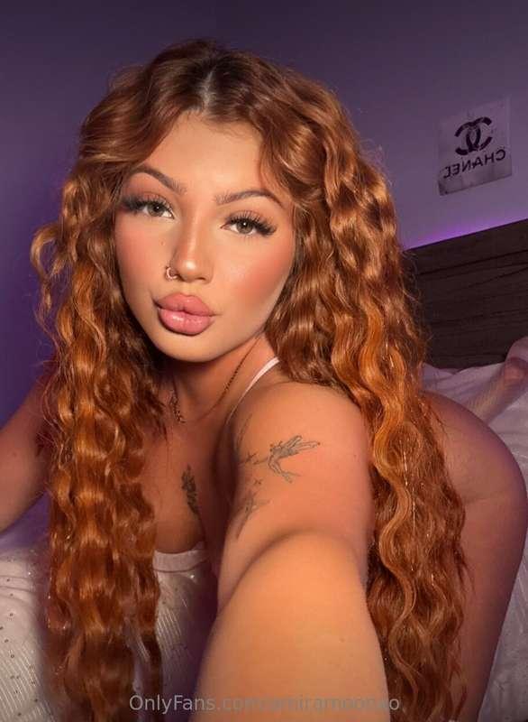 OMG 😍 Recently moved out of her parents house! This 18yr old..