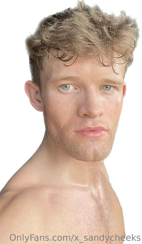 Green eyes or blue eyes?