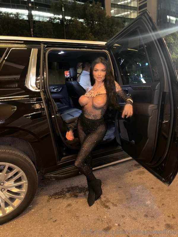 I don’t wait for rides, I take my own route🤭