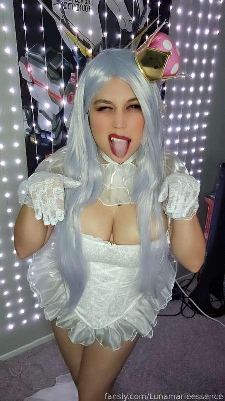 lunamarieessence image #4