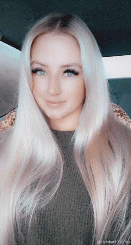 Sweater weather 🍂