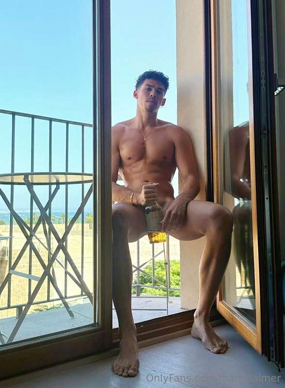 Wanna have a drink with me? 🍾 🥵

Subscribe to my PREMIUM ACC..