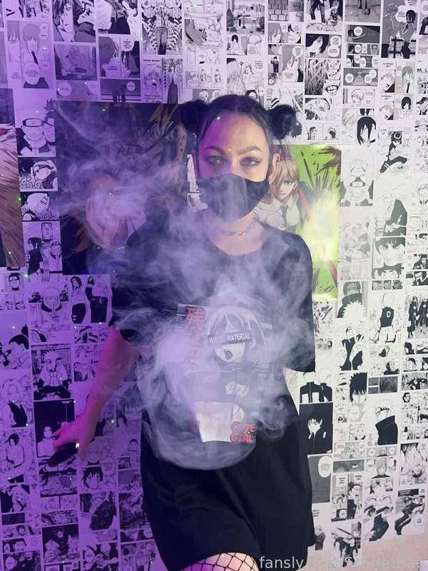 scarletbae image #0