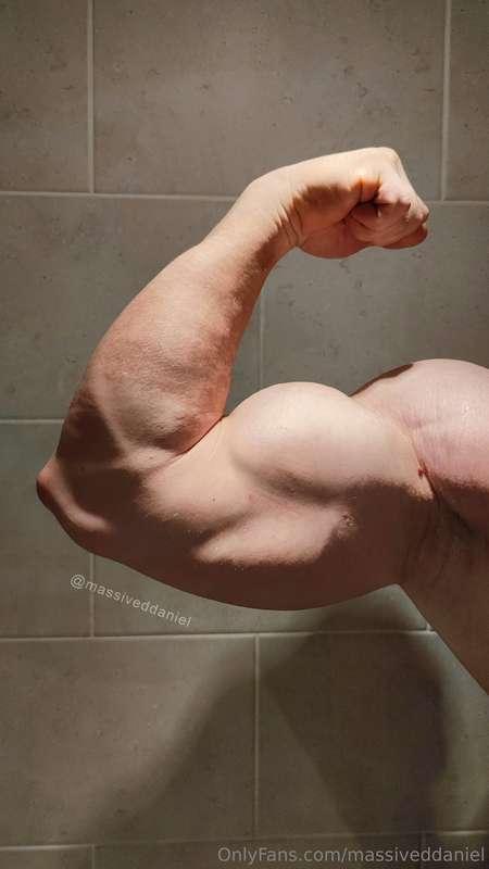 massiveddaniel image #1