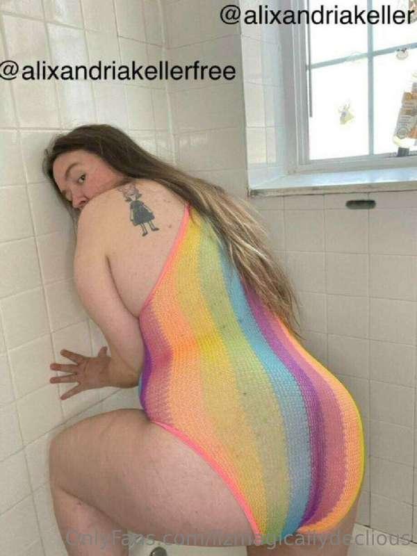 lizmagicallydeclious image #0