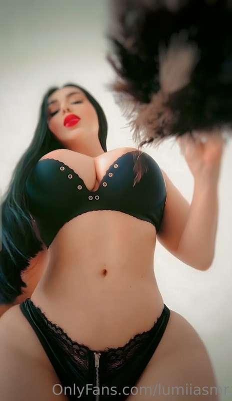 AMORCITO 😈 QUIERO HACERTE COSQUILLAS en tus HUEVITOS 🥚 🥚 🍆🥵🤤..