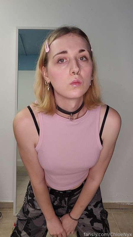 chloenyx image #1