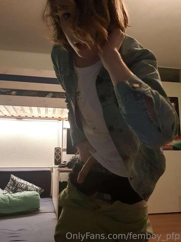 femboy_pfp image #2