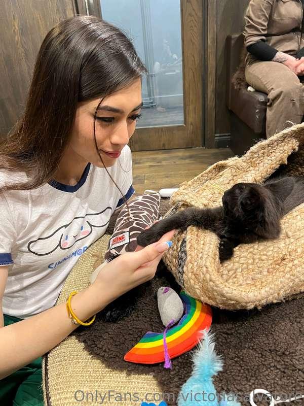 Happy Valentine’s day !! 💘 Here’s a picture of me with my da..