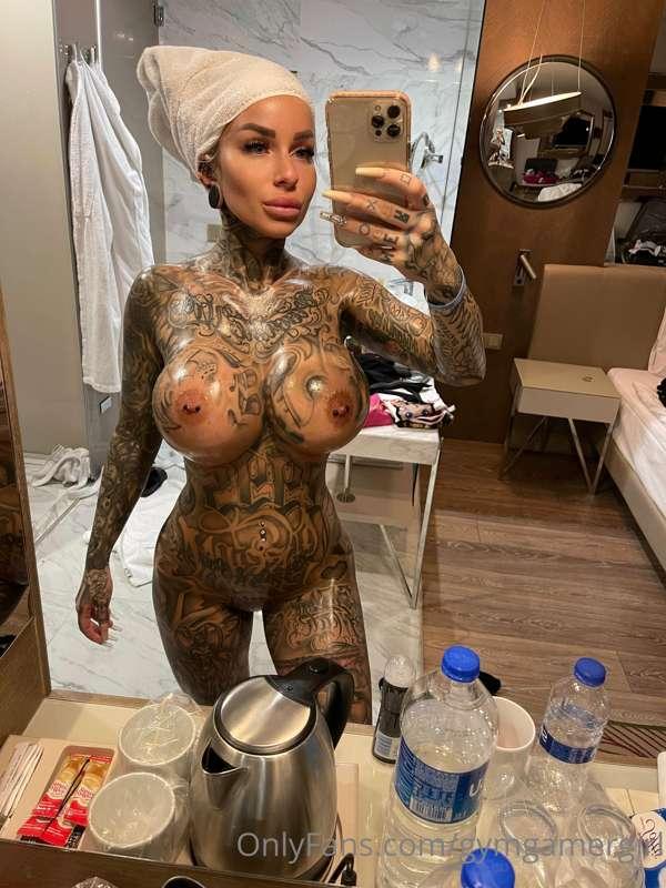 ✨Vacay mood on 🥰 should I do some hot videos ? Customs also ..