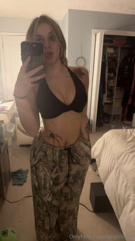 caught looking? don’t worry, I’d stare too 😏