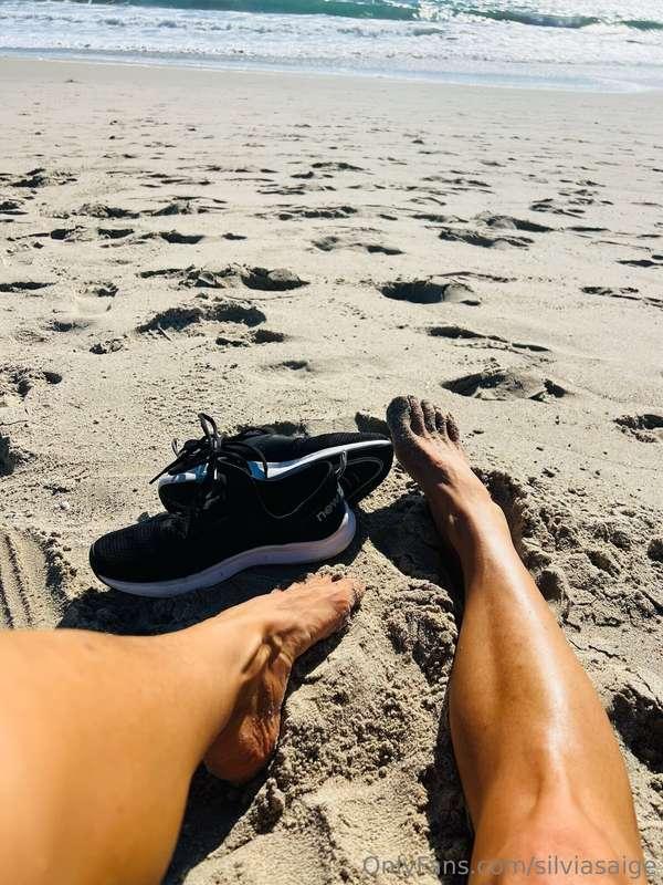 Beach, please 🧜🏽‍♀️
