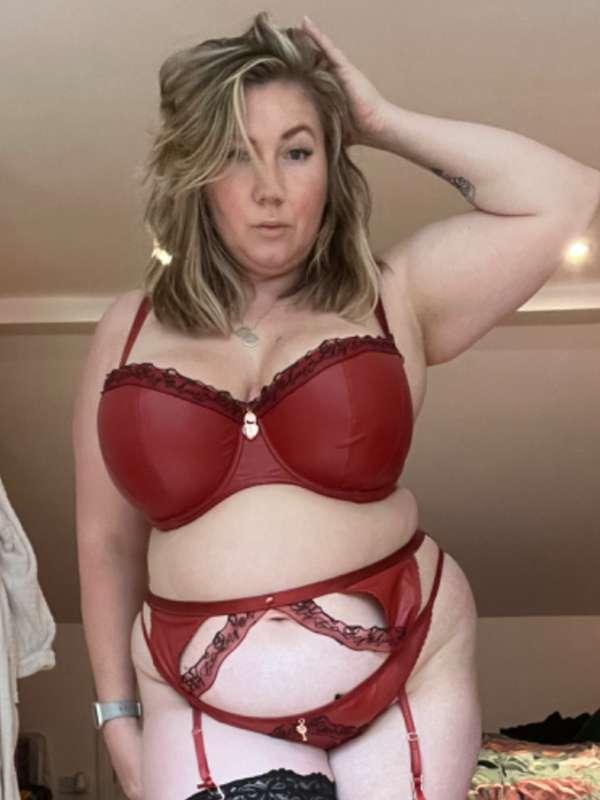 We’re keeping things red ❤️‍🔥  Everyone owns a very lovely s..
