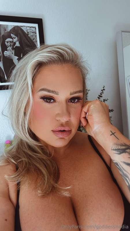 You wish you were my toy don't you... 😈