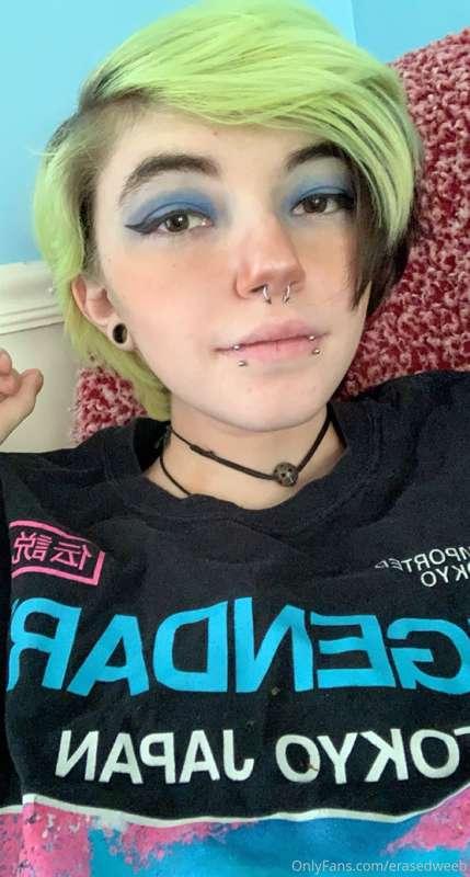 Here’s my makeup look for today, as promised💙