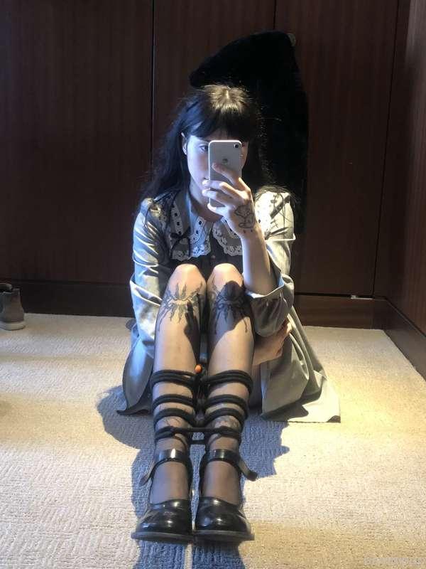 daddy got me all tied up and won’t let me escape :(