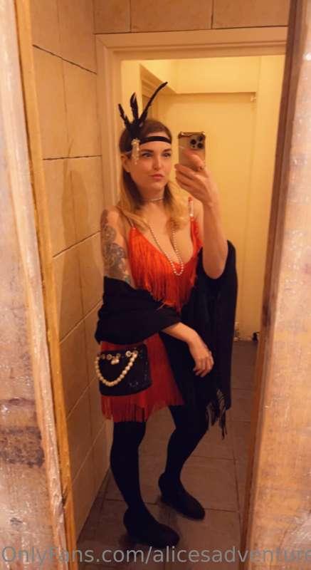 Happy New Year my subbys! Hope 2023 is filled with kink and ..