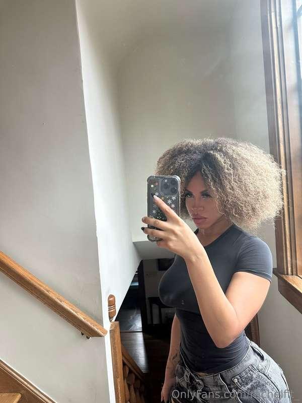 Mirror Selfie, Tight Shirt... Can You Handle This? 😏💦