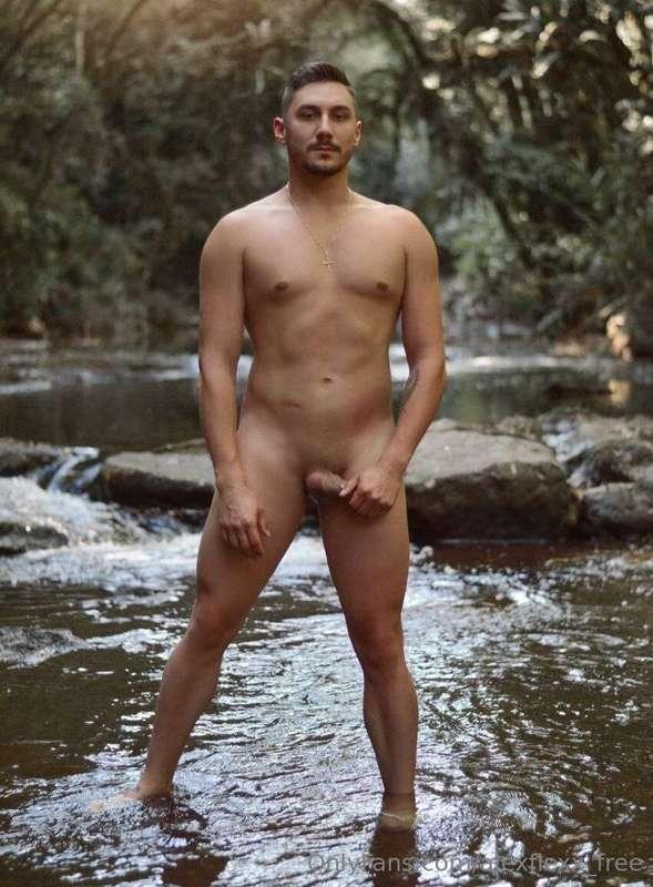 alexflexx_free image #1
